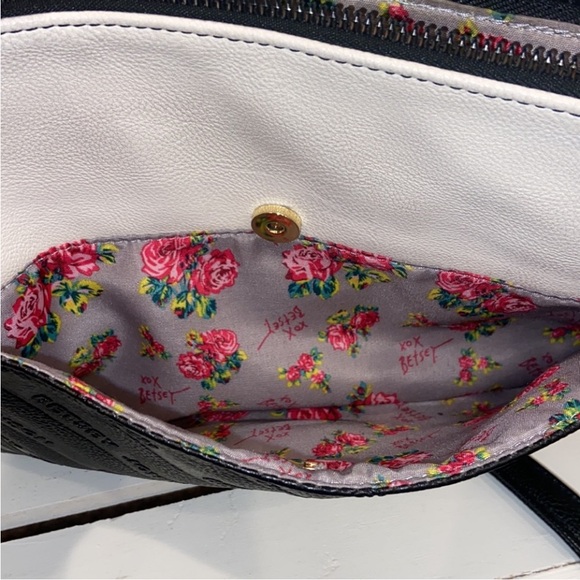 Betsy Johnson Crossbody Bag Red Bow Black & White Leather Bag All Season Cosplay - Picture 14 of 15